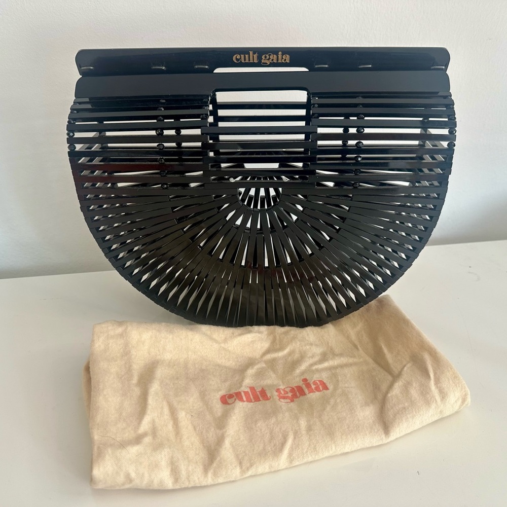 CULT GAIA Small Ark Acrylic Clutch Black